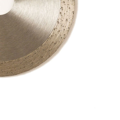105×1.2×20MM 4インチのタイルの石工のための連続的な縁のダイヤモンドの刃