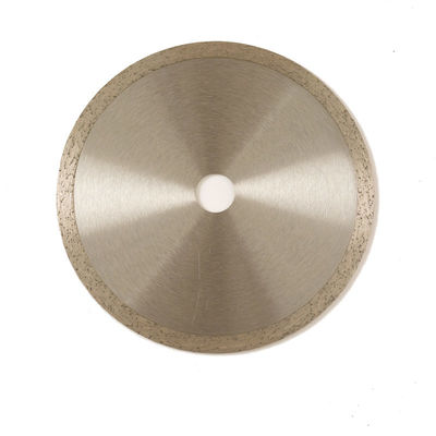 陶磁器のための冷たい出版物7inch 180×1.6/2.2×10×22.23mmの連続的な縁のダイヤモンドの刃は長い切断生命と、大理石模様をつける
