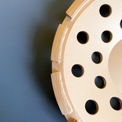 工場9inchレーザーは230mmのダイヤモンドの単一の列のコンクリート、石、堅い建築材料のための粉砕のコップの車輪を溶接した
