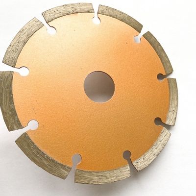 115mm 4.5&quot;はレーザー ダイヤモンドを鋸歯の花こう岩の具体的な乾燥した切断を溶接した