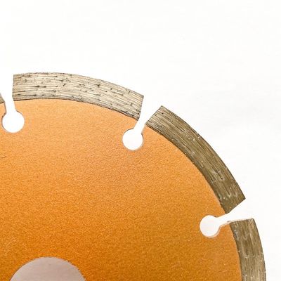 良質の115mm Huachang 4.5"はレーザーによって溶接された花こう岩の具体的な乾燥したガラス切り長い生命の鋸歯を