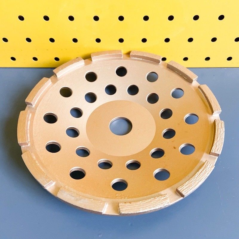 工場9inchレーザーは230mmのダイヤモンドの単一の列のコンクリート、石、堅い建築材料のための粉砕のコップの車輪を溶接した